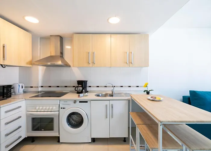 H2M Duplex Sancti Espiritu Sunny Terrace