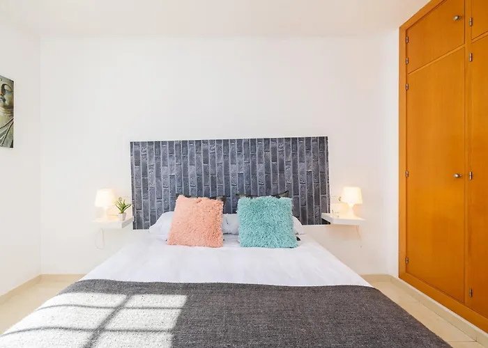 H2M Duplex Sancti Espiritu Sunny Terrace