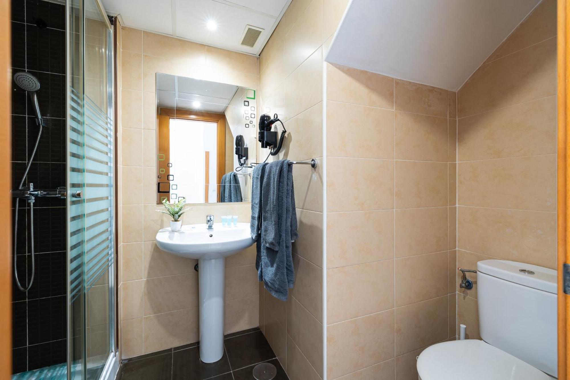 H2m Duplex Sancti Espiritu Sunny Terrace Apartment *